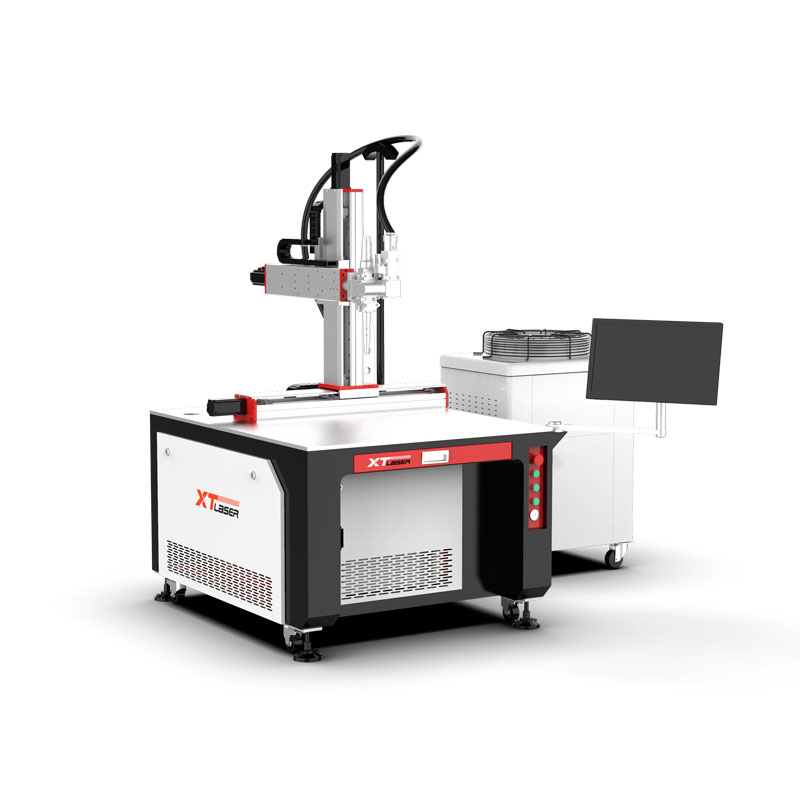 Exploring the Divide: Automatic Welding Machines vs. Manual Welding Setups
